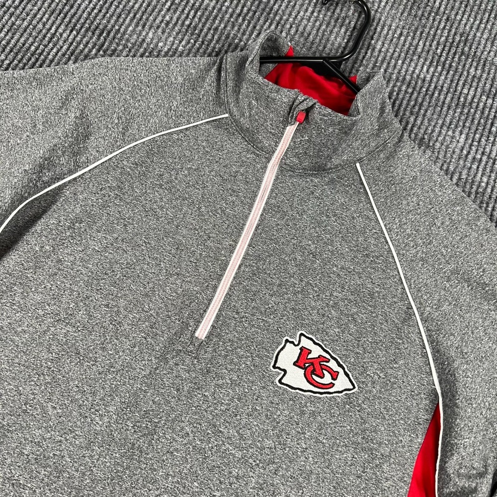 Kansas City Chiefs Pullover Shirt Mens Medium Gray Red Long Sleeve 1/4 Zip NFL